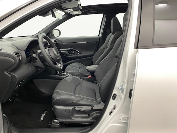 Vehicle image 3 Vehicle image 3