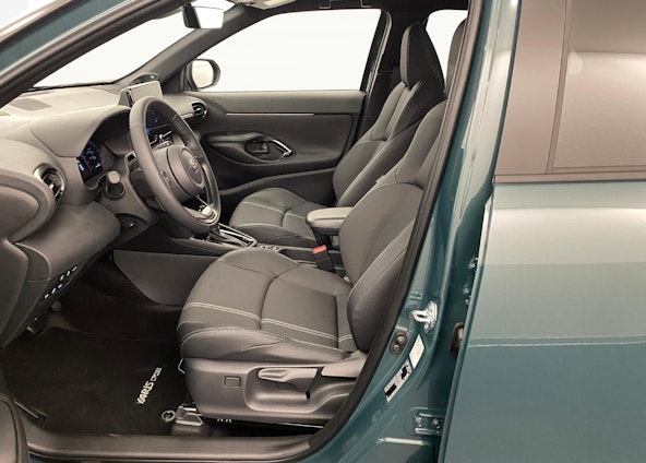 Vehicle image 4 Vehicle image 4