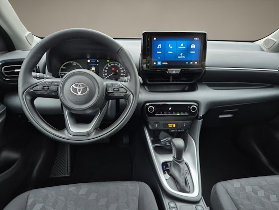 Vehicle image 10