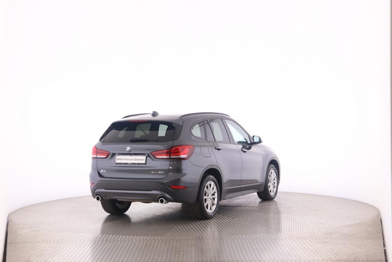 Vehicle image BMW X1