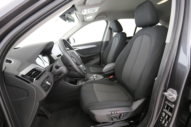 Vehicle image BMW X1