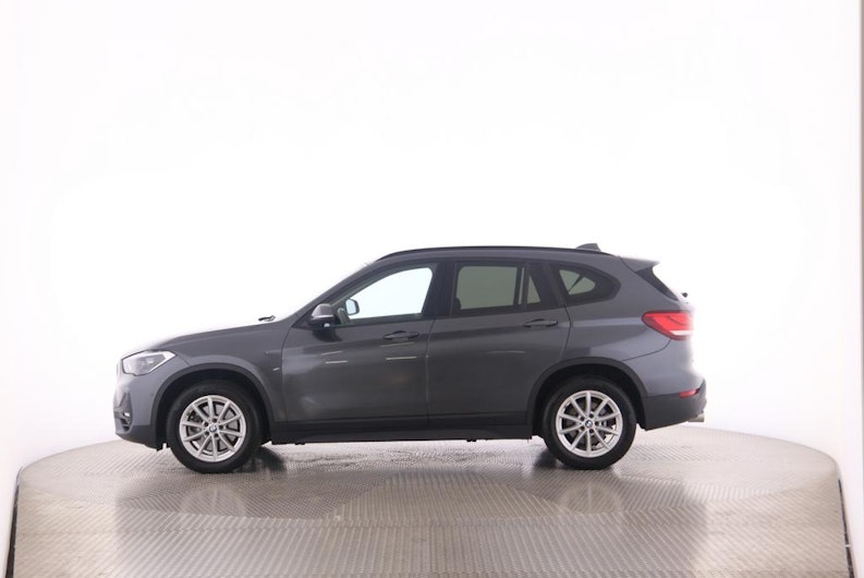 Vehicle image BMW X1