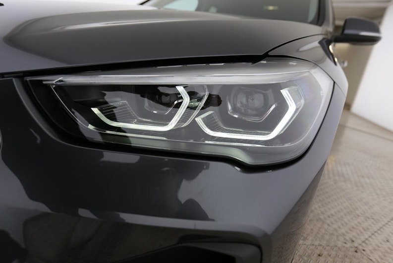 Vehicle image BMW X1