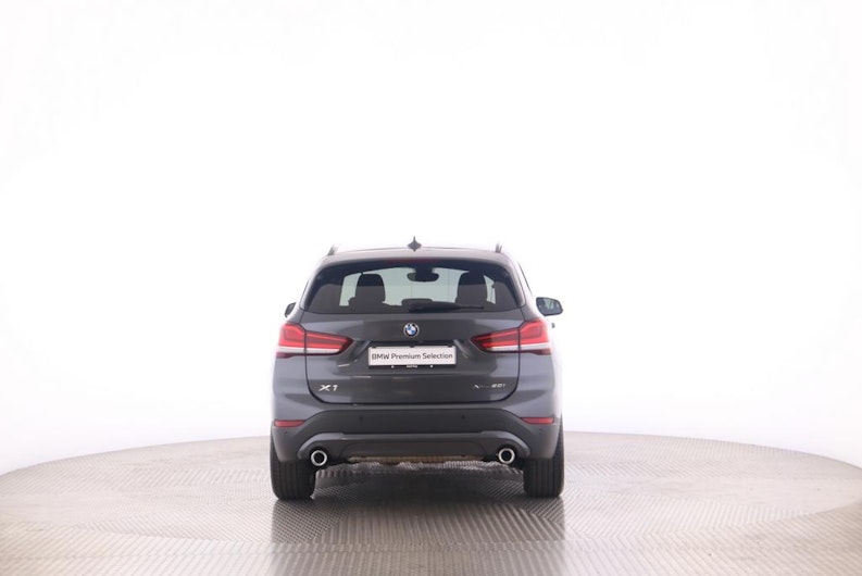 Vehicle image BMW X1