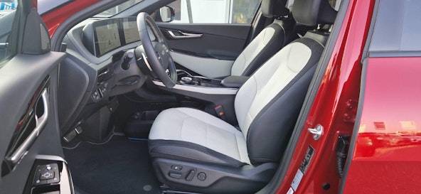 Vehicle image 3 Vehicle image 3