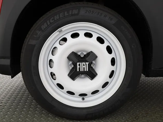 Fiat Red