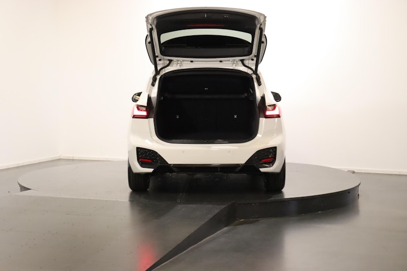 Vehicle image BMW 2 SERIES