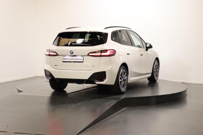 Vehicle image BMW 2 SERIES