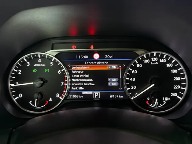 Nissan Juke 1.0 DIG-T Tekna