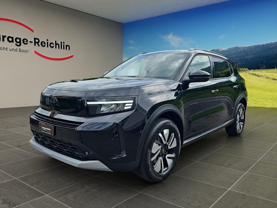 First vehicle image