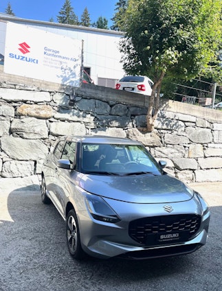 First vehicle image
