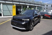 First vehicle image