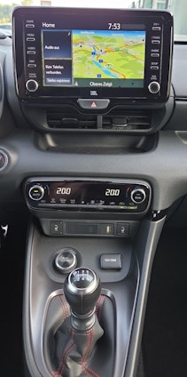 Vehicle image 14 Vehicle image 14