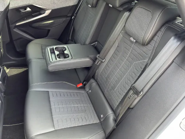 Peugeot 3008 1.2 Hybrid GT