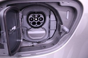 Vehicle image LAND ROVER Discovery Sport 1.5 T 270e Dynamic HSE