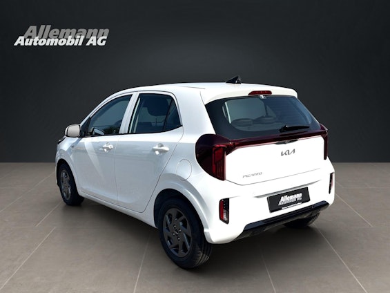 Vehicle image 3 Vehicle image 3