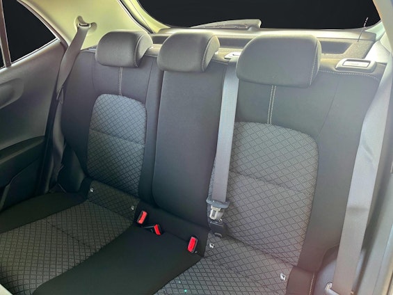 Vehicle image 9 Vehicle image 9