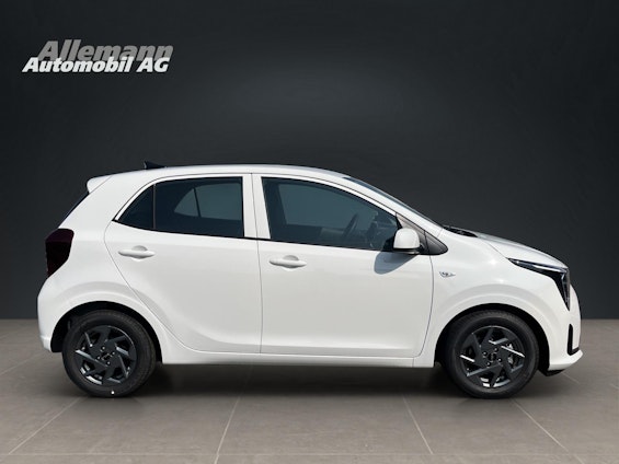 Vehicle image 6 Vehicle image 6