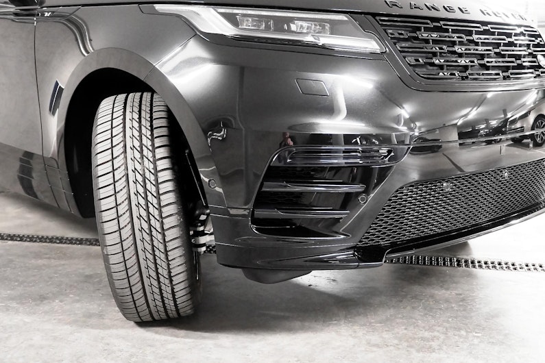 Vehicle image LAND ROVER RANGE ROVER VELAR