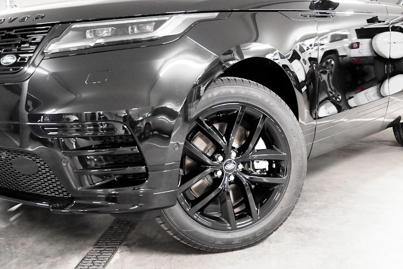 Vehicle image LAND ROVER RANGE ROVER VELAR