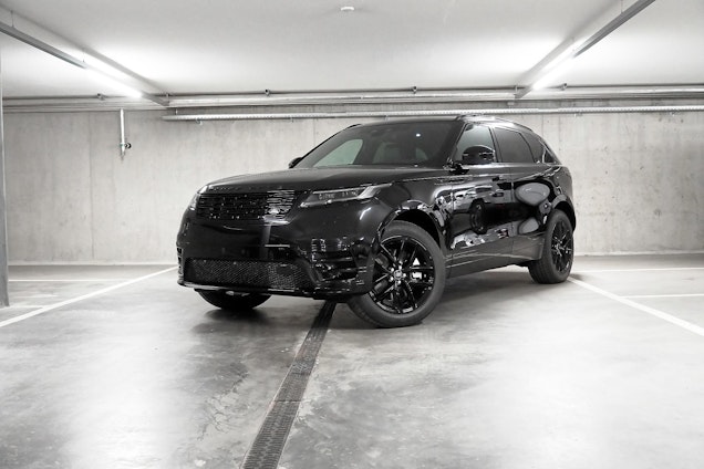 First vehicle image First vehicle image