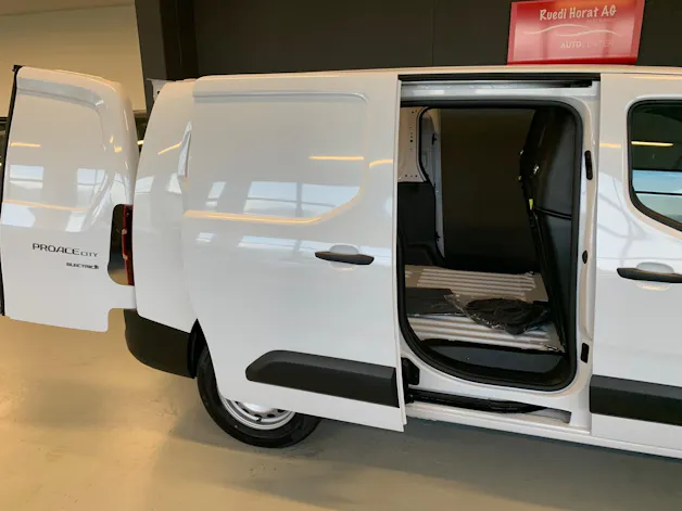 Toyota PROACE CITY Van L2 52KWh Active
