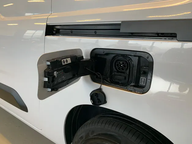 Toyota PROACE CITY Van L2 52KWh Active