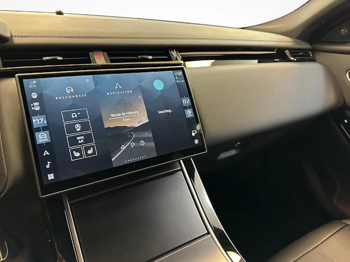 Fahrzeugbild LAND ROVER RANGE ROVER VELAR
