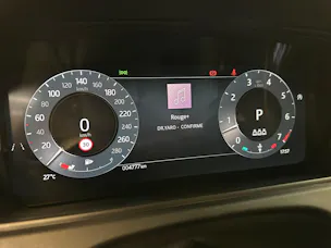 Land Rover Range Rover Velar 3.0 D I6 300 Dynamic SE