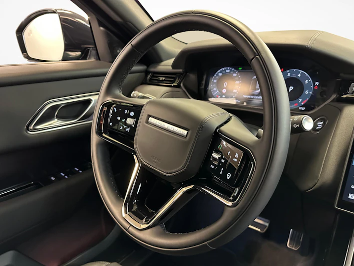 Fahrzeugbild LAND ROVER RANGE ROVER VELAR