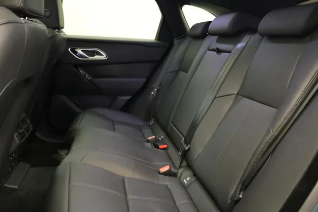 Land Rover Range Rover Velar 3.0 D I6 300 Dynamic SE