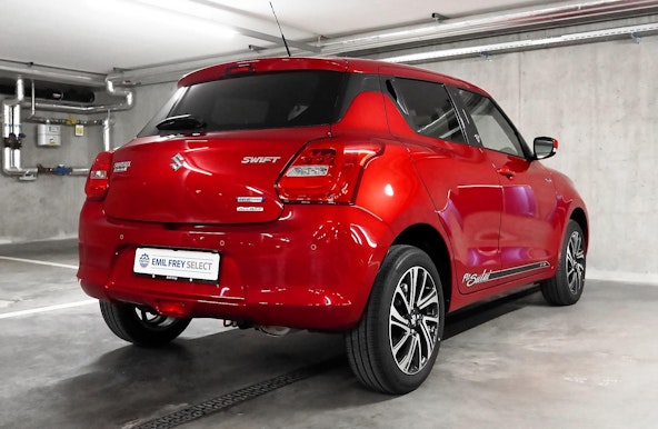 Vehicle image 12