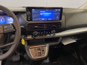 Opel Vivaro Cargo 2.0 D 144 S/S