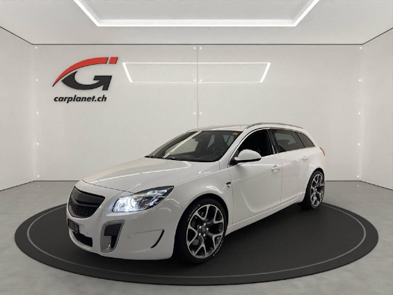 First vehicle image
