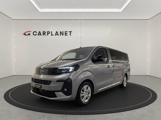 First vehicle image