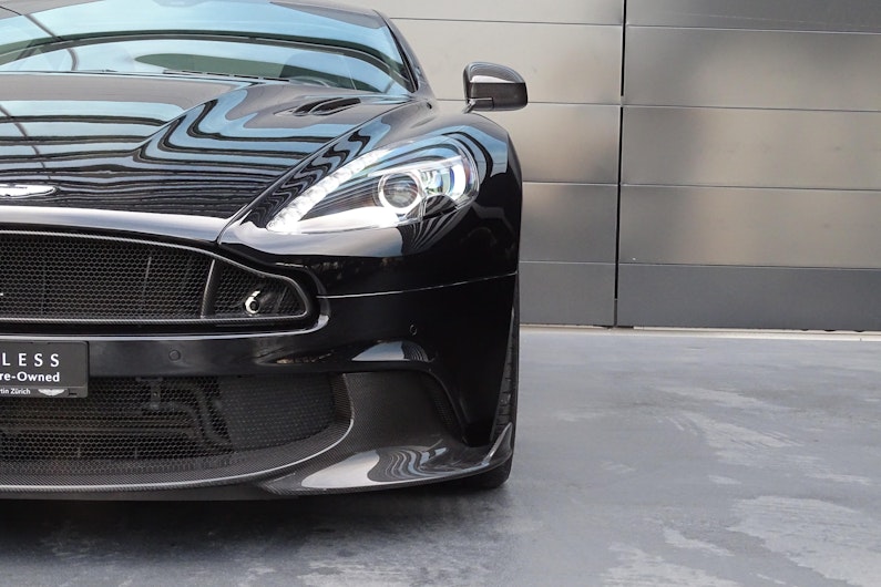 Vehicle image ASTON MARTIN V12 Vanquish