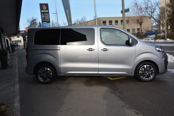 Vehicle image 3 Vehicle image 3