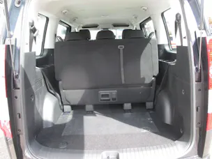 Hyundai Staria Wagon 1.6 GDi HEV Amplia