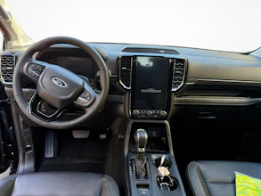 https://vehicle.imgix.net/3916972/744aa5c0-f3c7-4845-badd-62004f1e3fe4.jpg