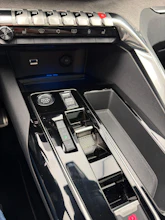 https://vehicle.imgix.net/3917018/f31d2392-feeb-48f4-a91f-496a9ecfda86.jpg