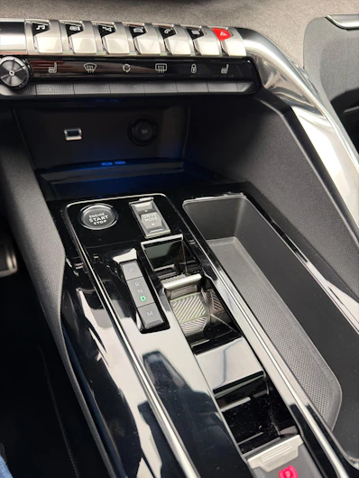 Fahrzeugbild PEUGEOT 3008