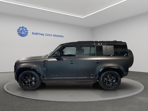 LAND ROVER Defender 110 3.0 D I6 300 X-Dynamic HSE 3