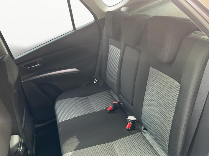 Vehicle image SUZUKI S-CROSS