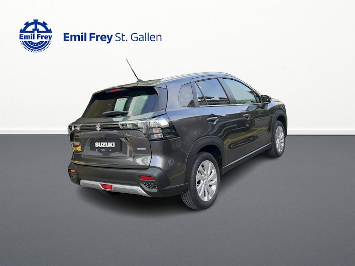 Vehicle image SUZUKI S-CROSS