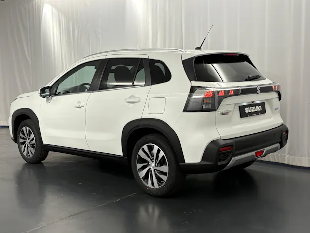 Suzuki S-Cross 1.4 T Compact Top Hybrid 4x4