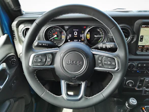 https://vehicle.imgix.net/3917066/29ad1ffc-a7ca-4d24-b564-df376fa40afd.jpg