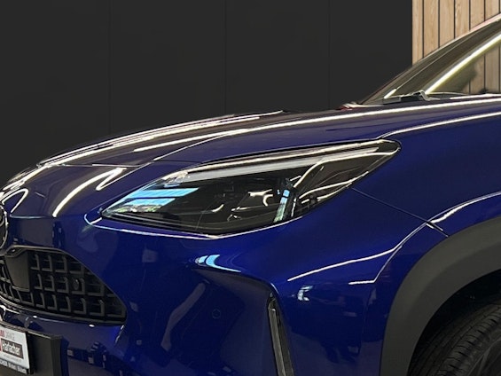 Vehicle image 21
