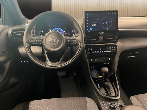 Vehicle image 11
