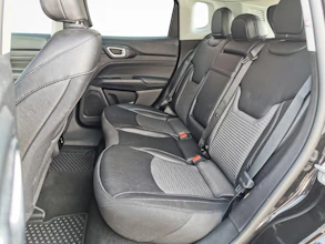 https://vehicle.imgix.net/3917083/6d7e5daa-8a58-4394-a209-c9609911edf5.jpg