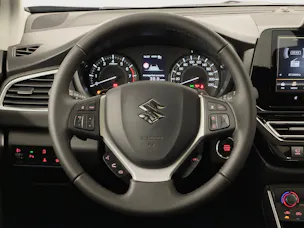 Suzuki S-Cross 1.4 T Compact Top Hybrid 4x4